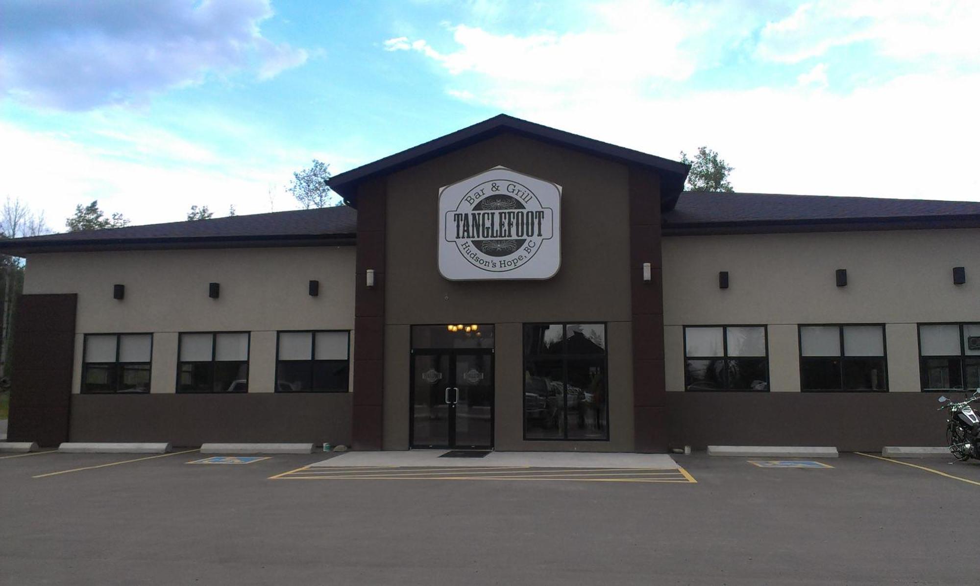 Sigma Inn & Suites Hudson'S Hope Hudsons Hope Exterior photo