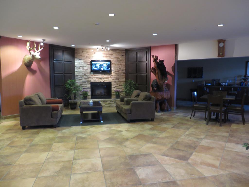 Sigma Inn & Suites Hudson'S Hope Hudsons Hope Exterior photo