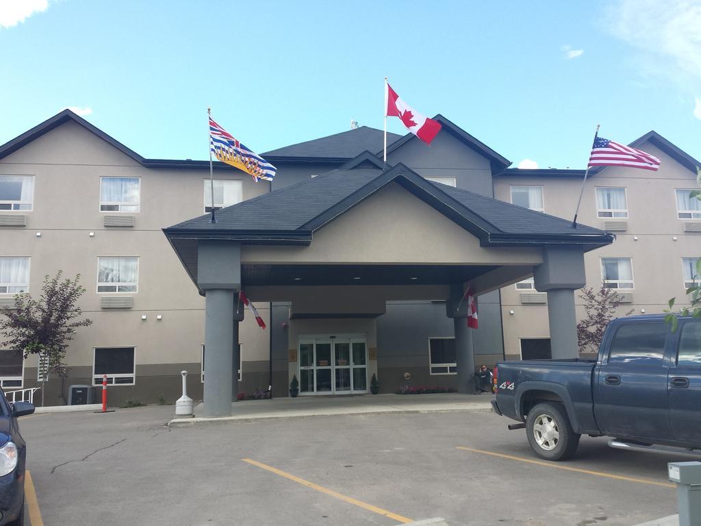 Sigma Inn & Suites Hudson'S Hope Hudsons Hope Exterior photo
