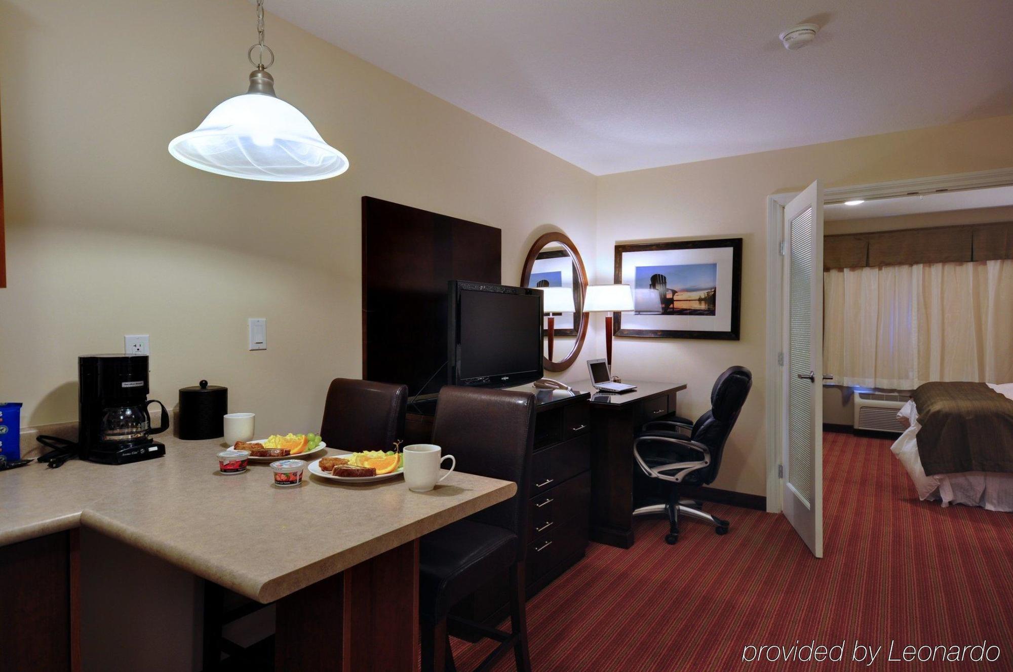 Sigma Inn & Suites Hudson'S Hope Hudsons Hope Room photo