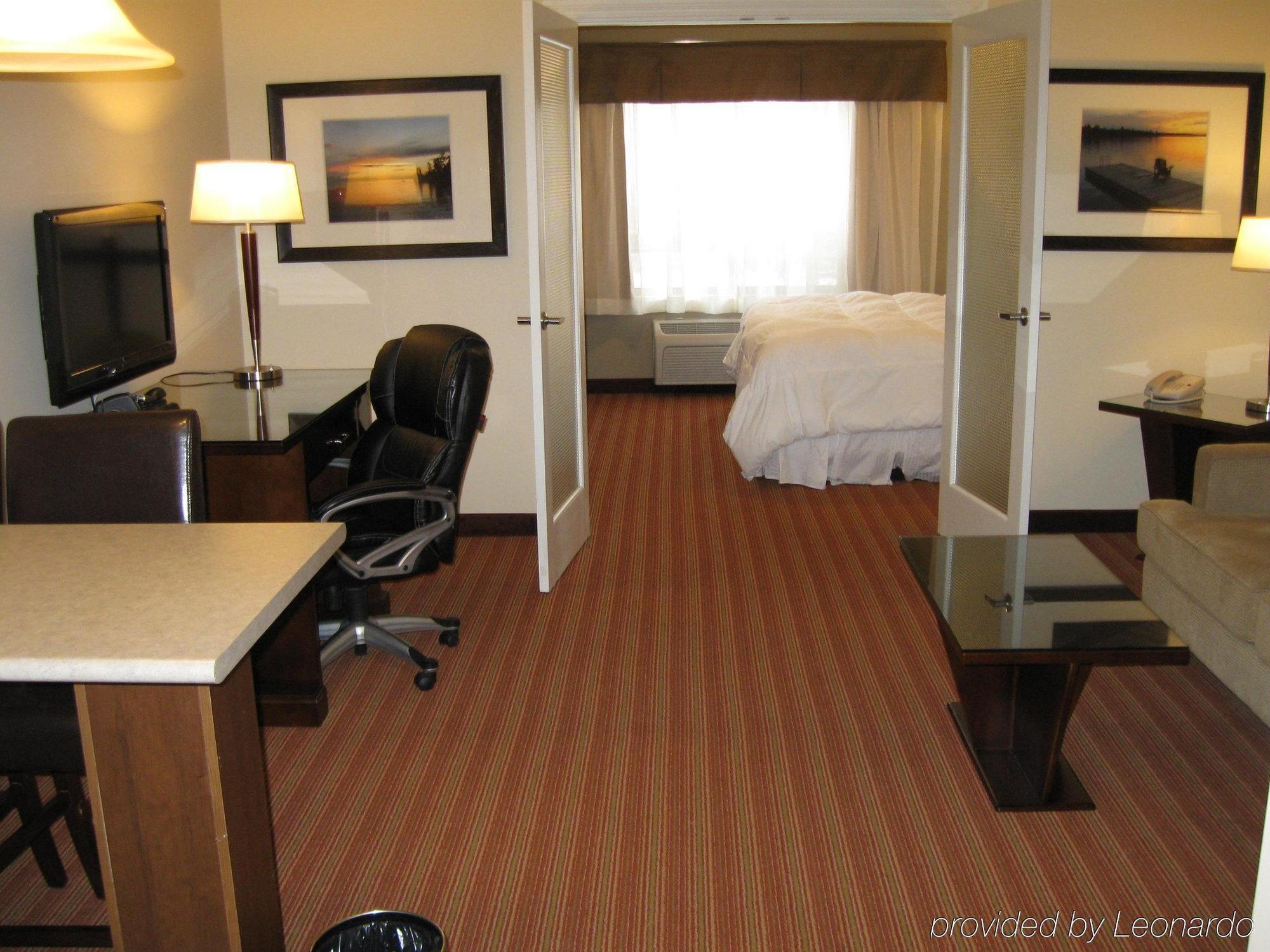 Sigma Inn & Suites Hudson'S Hope Hudsons Hope Room photo